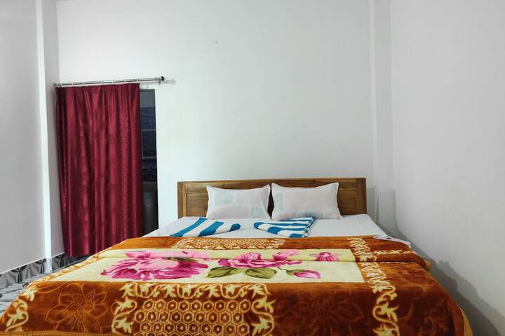 Room 12 of 21