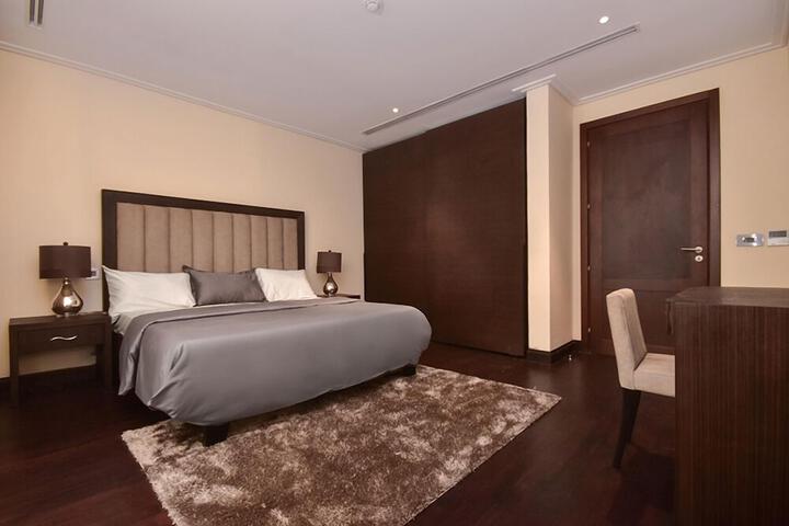 Room 17 of 17