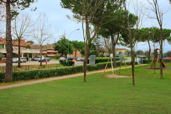 Children's play area - outdoor