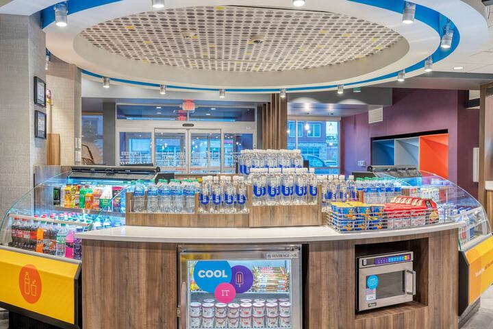 Snack bar