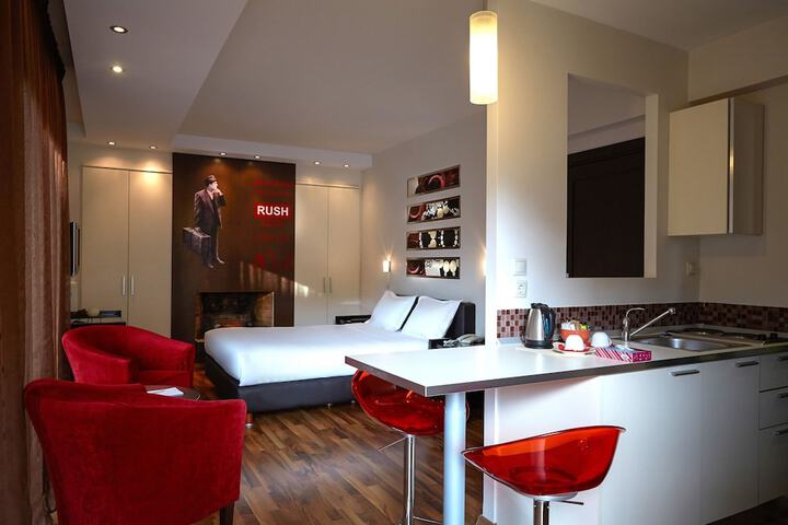 Room 19 of 39