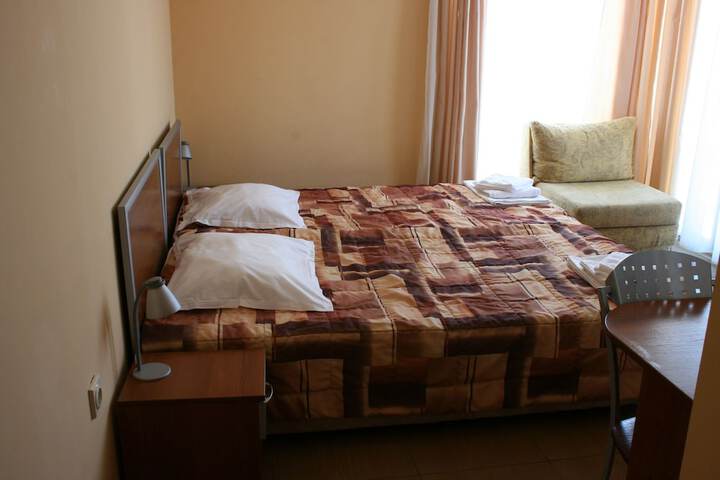 Room 3 of 12