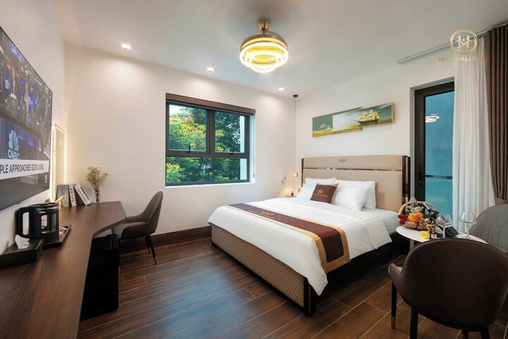 Room 8 of 31