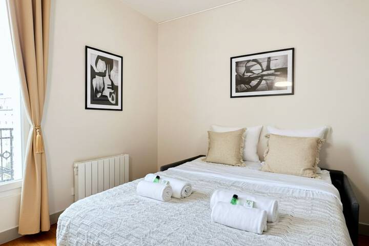 Room 28 of 159