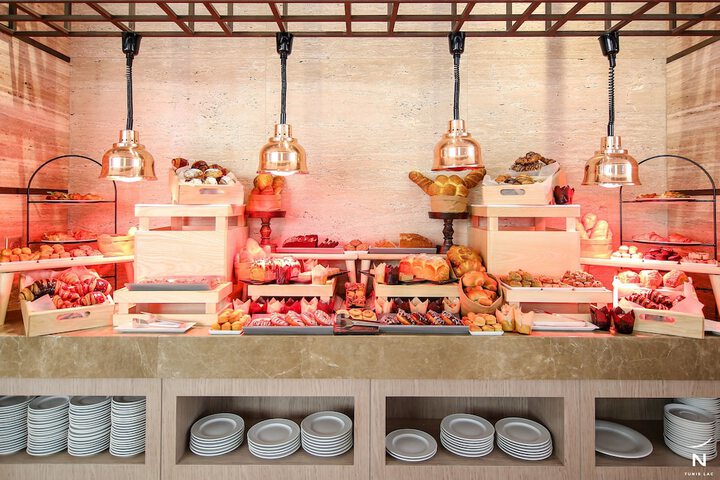 Breakfast/Coffee Service 208 of 315