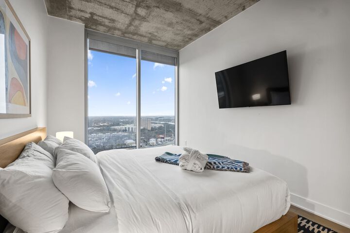 Room 72 of 860