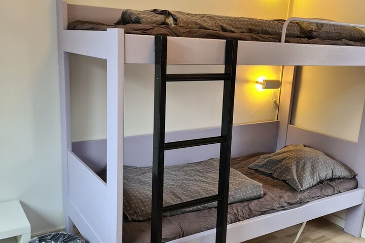 Room 27 of 110
