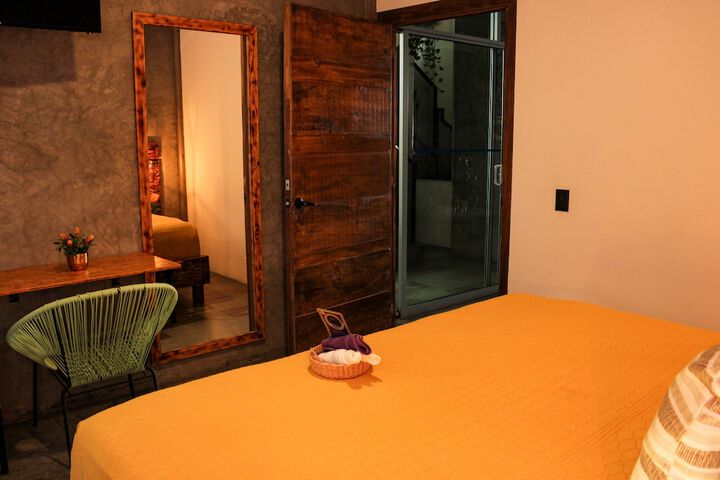 Room 21 of 50