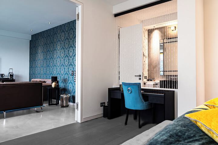 Room 19 of 47
