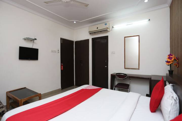 Room 18 of 26