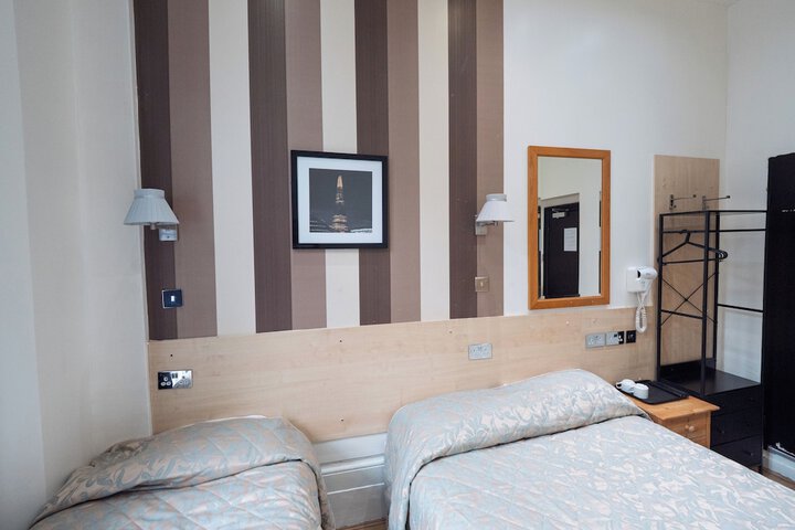 Room 20 of 46