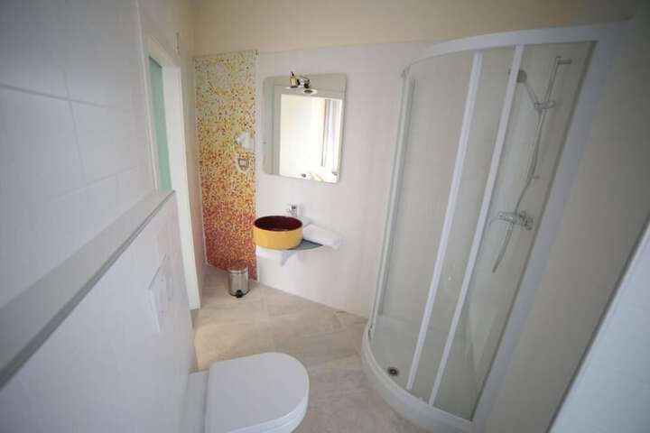 Room 26 of 41