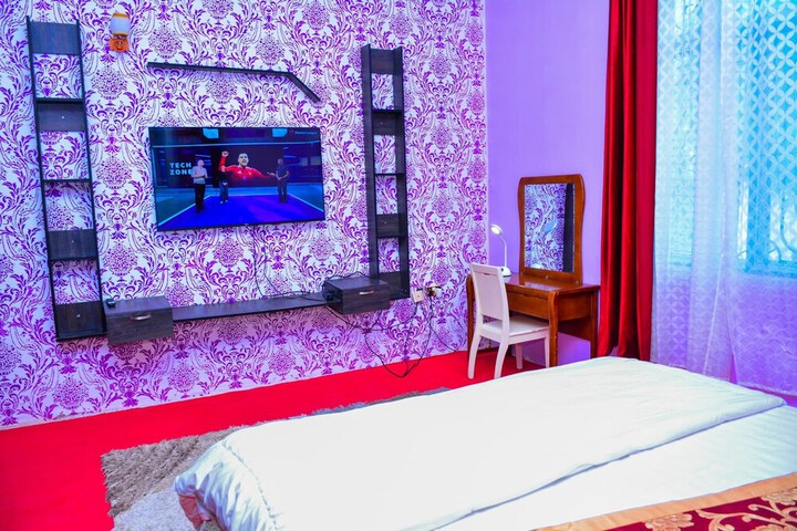 Room 15 of 70