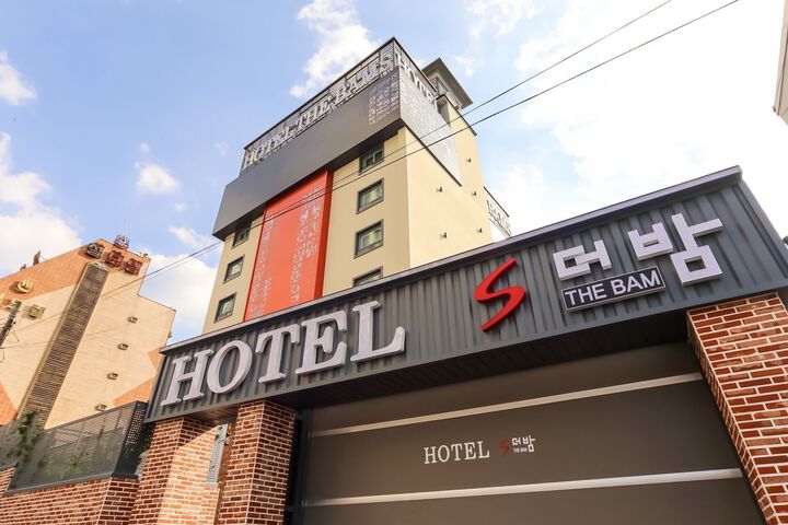 Hotel 6 of 60