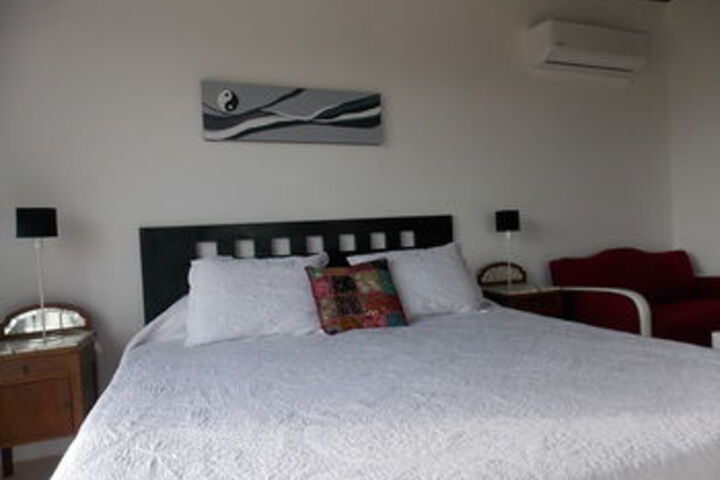 Room 13 of 25