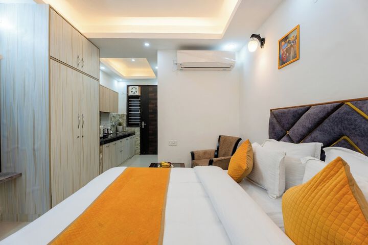 Room 10 of 50