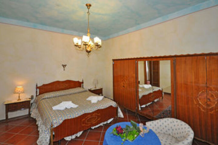 Room 18 of 51