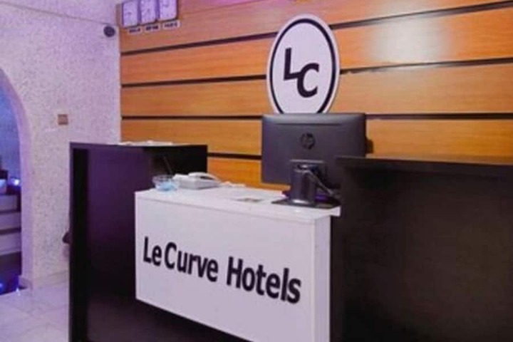 LE CURVE HOTEL
