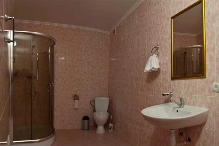 Room 3 of 3