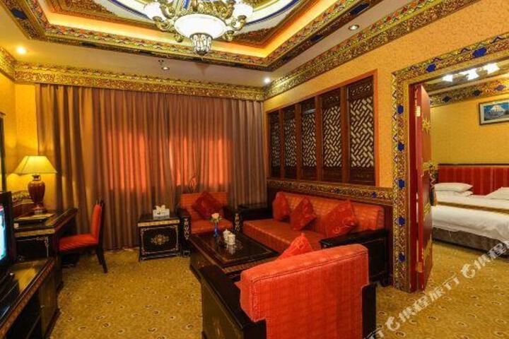 Gangjian Hotel