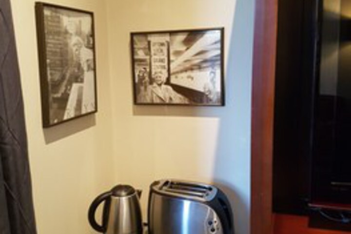 Room 14 of 22