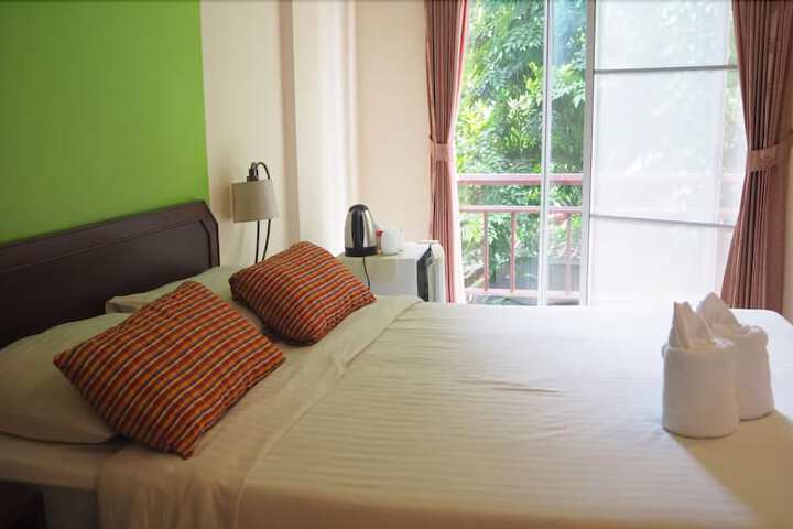 Room 3 of 25