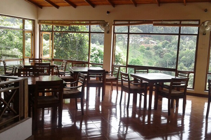 Dining Photos
