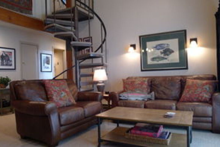 Room 21 of 27
