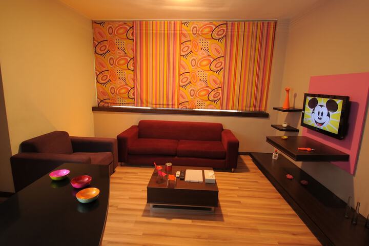 Room 4 of 17