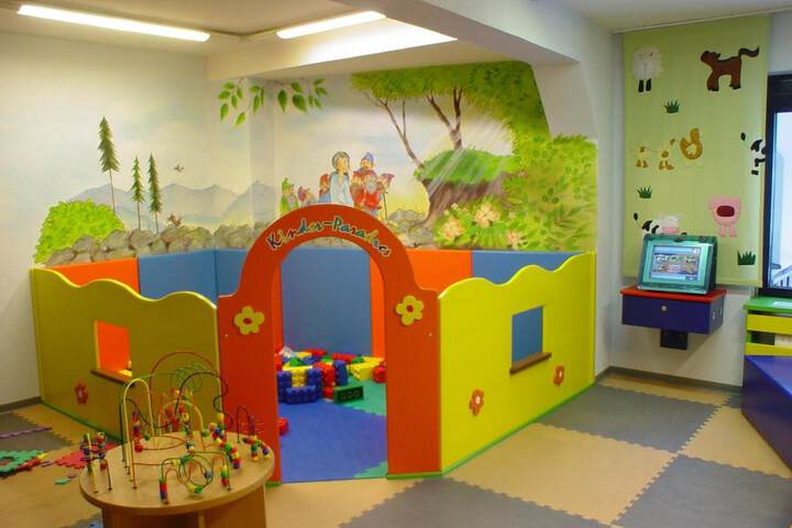 Childrens Activities 40 of 55