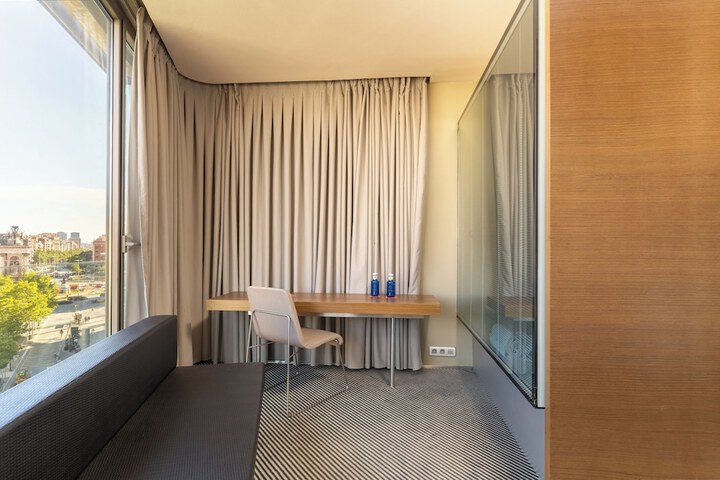 Room 13 of 46
