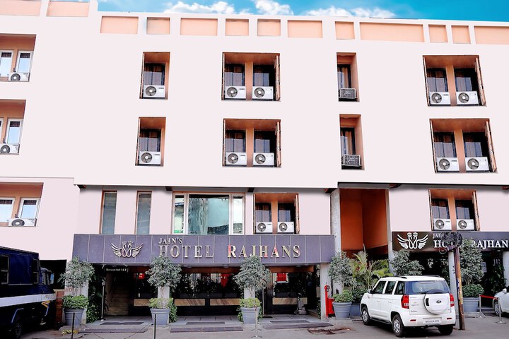 Jains Hotel Rajhans