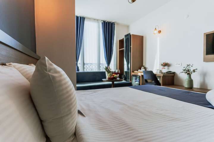 Room 14 of 62