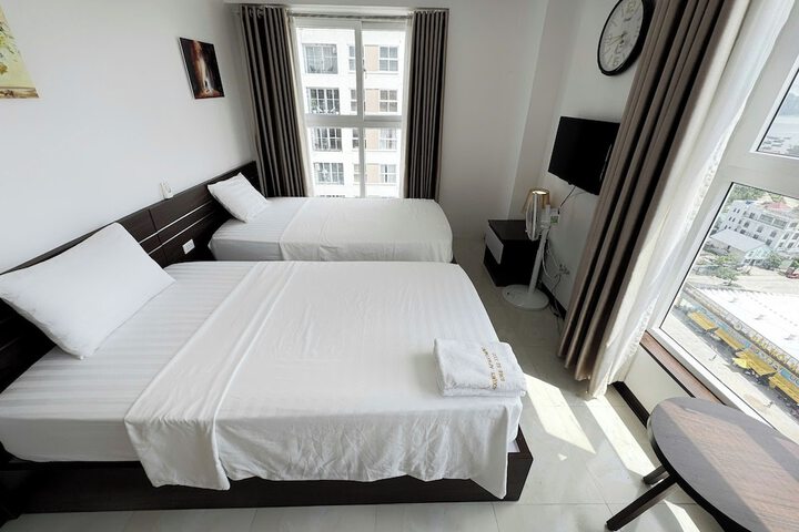 Room 6 of 27