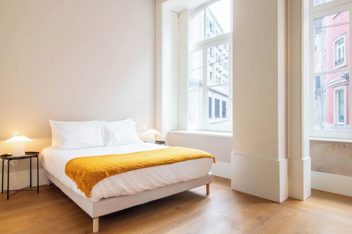 Room 4 of 234