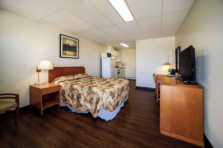 Room 17 of 36