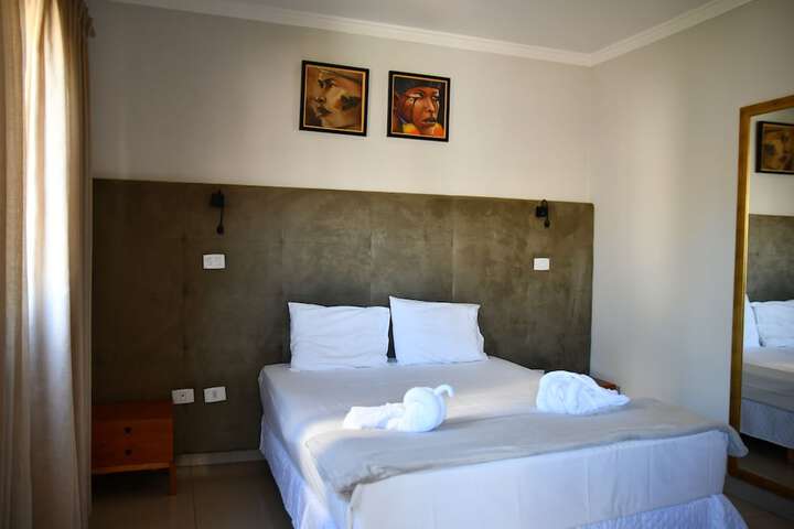 Room 34 of 48
