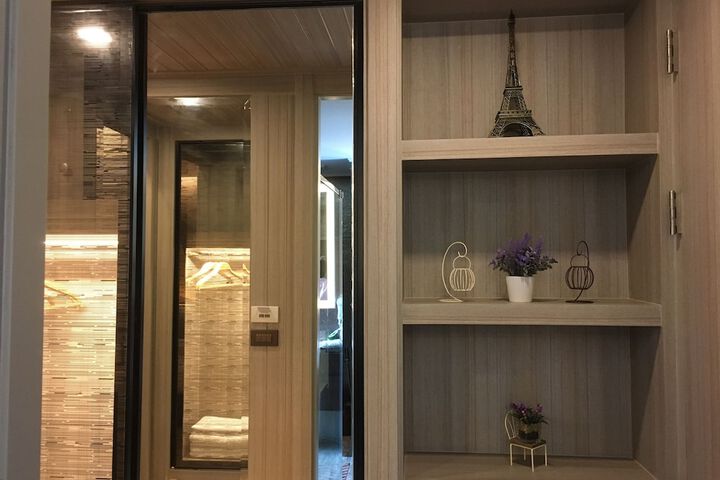 Room 27 of 42