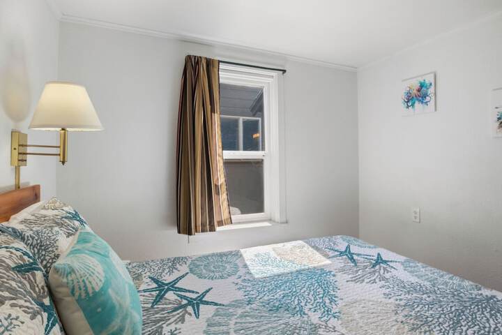 Room 48 of 128