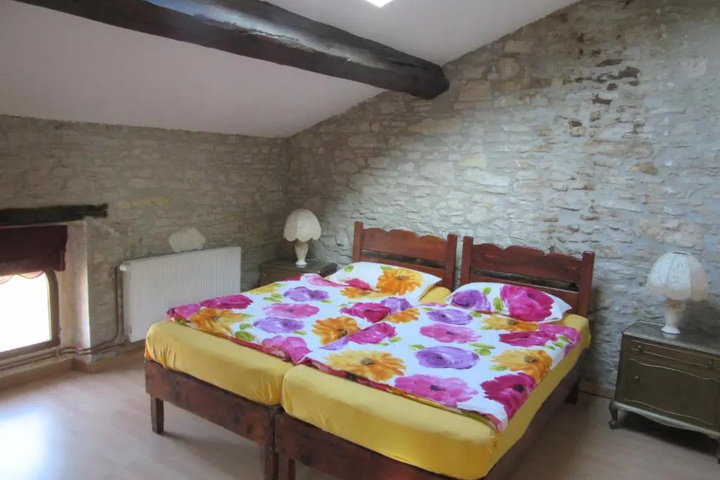 Room 2 of 29