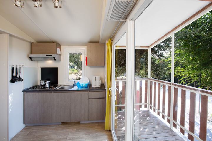 Private kitchenette