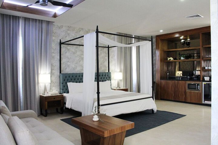 Room 12 of 67