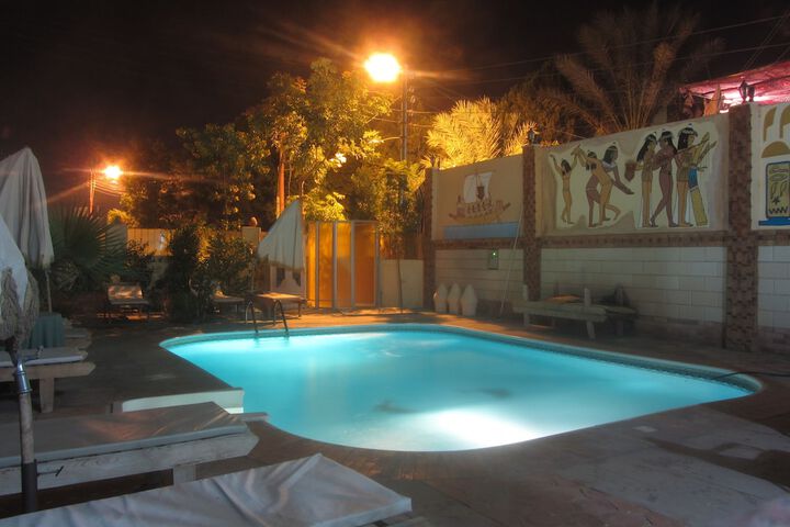 Pool 48 of 85