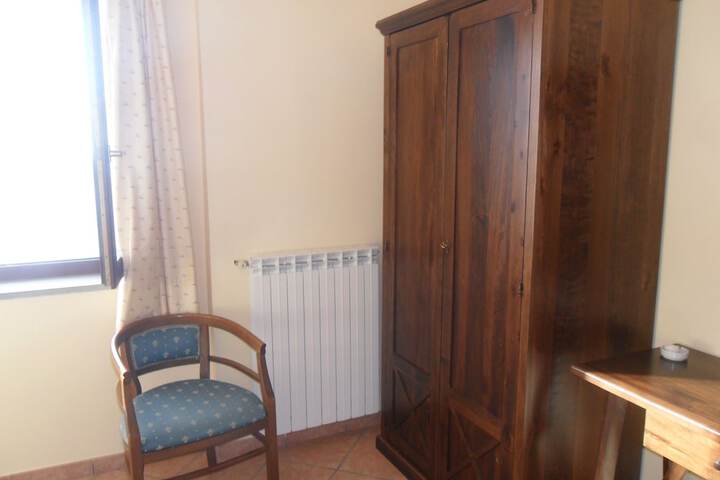 Room 10 of 22