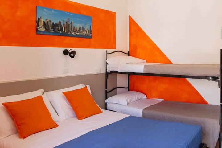 Room 25 of 60