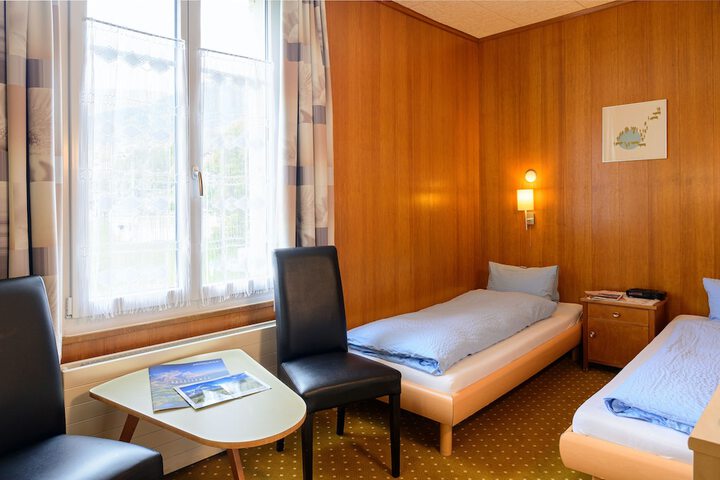 Room 65 of 120