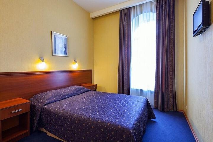 Room 30 of 94