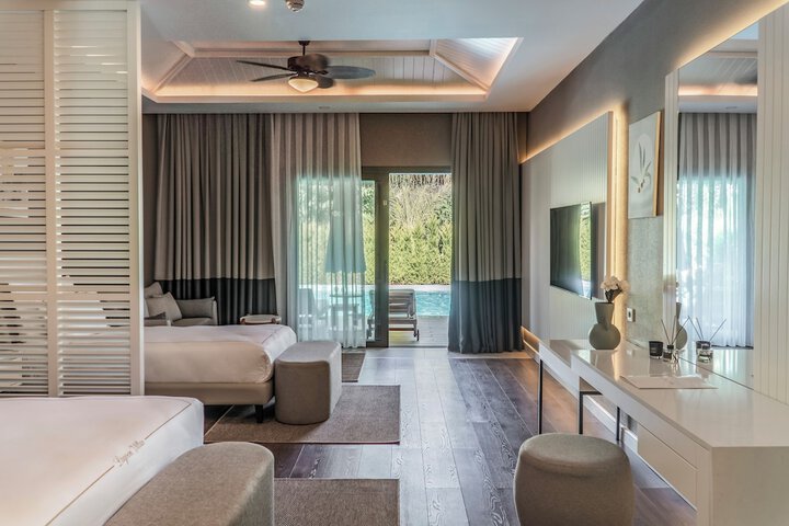 Room 26 of 254