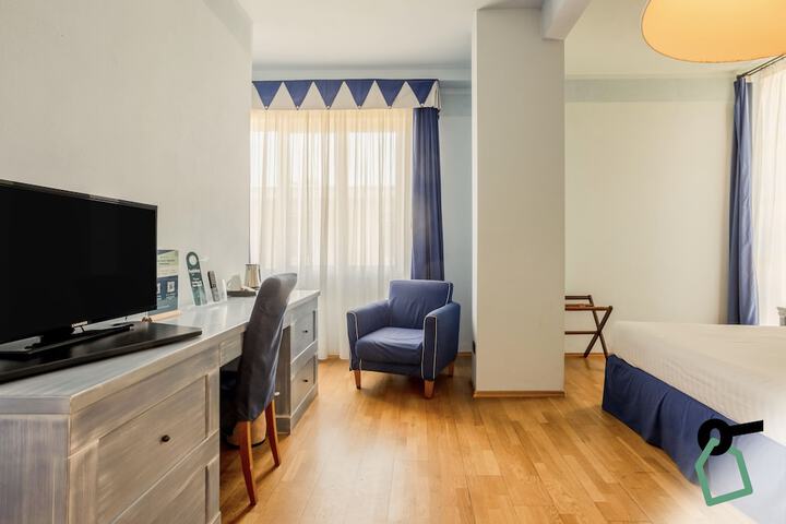 Room 5 of 27