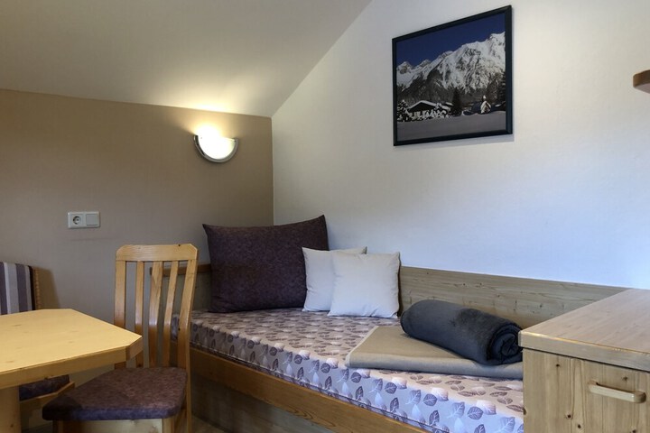 Room 27 of 59
